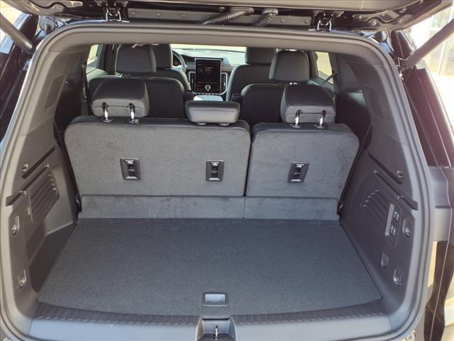 new 2025 GMC Acadia car, priced at $62,980