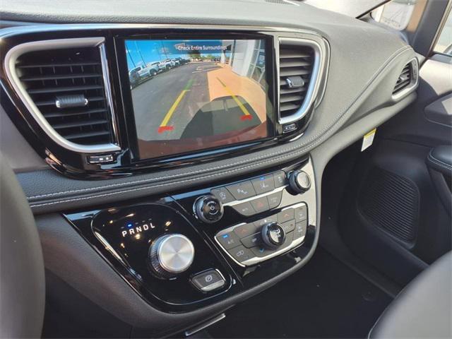 new 2026 Chrysler Pacifica car
