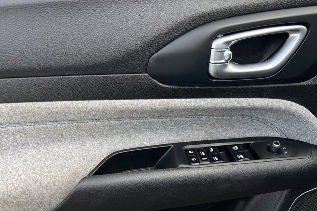 used 2023 Jeep Compass car, priced at $19,995