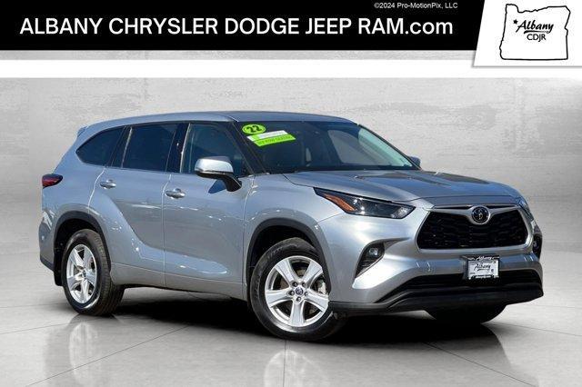 used 2022 Toyota Highlander car, priced at $28,499