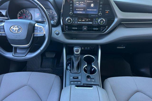 used 2022 Toyota Highlander car, priced at $28,499