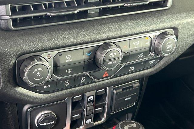 new 2026 Jeep Wrangler car, priced at $44,872