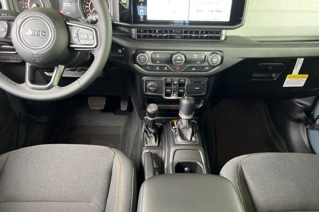 new 2026 Jeep Wrangler car, priced at $44,872