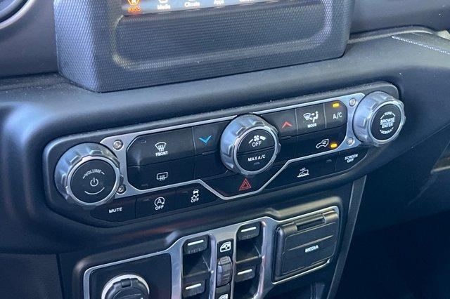 used 2023 Jeep Gladiator car, priced at $27,495