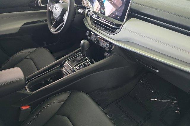 new 2025 Jeep Compass car, priced at $32,240