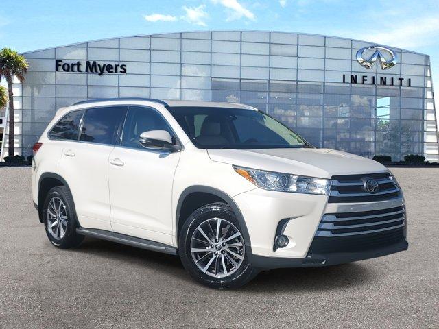 used 2018 Toyota Highlander car, priced at $21,550