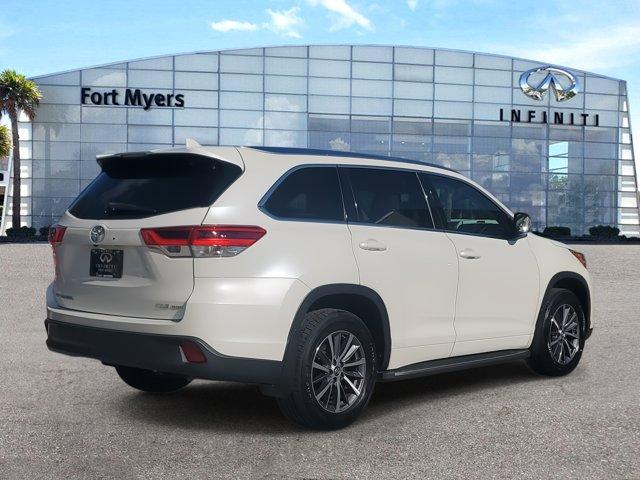 used 2018 Toyota Highlander car, priced at $21,550