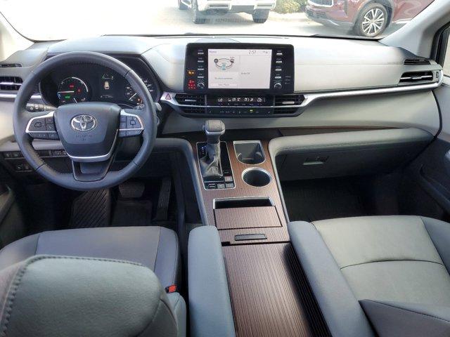 used 2024 Toyota Sienna car, priced at $46,900