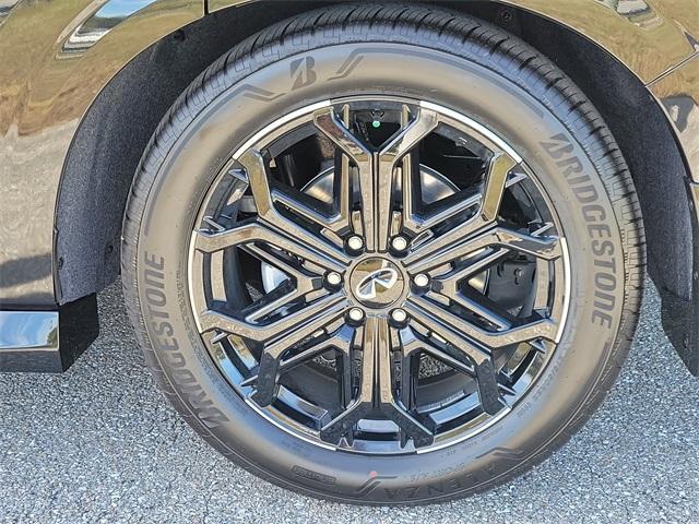 new 2026 INFINITI QX80 car, priced at $95,165