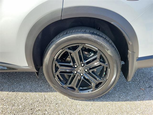 new 2026 INFINITI QX60 car, priced at $58,385