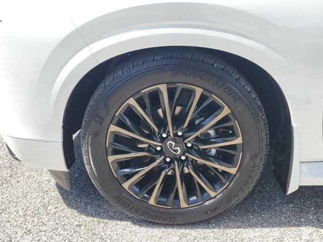 new 2026 INFINITI QX80 car, priced at $117,920