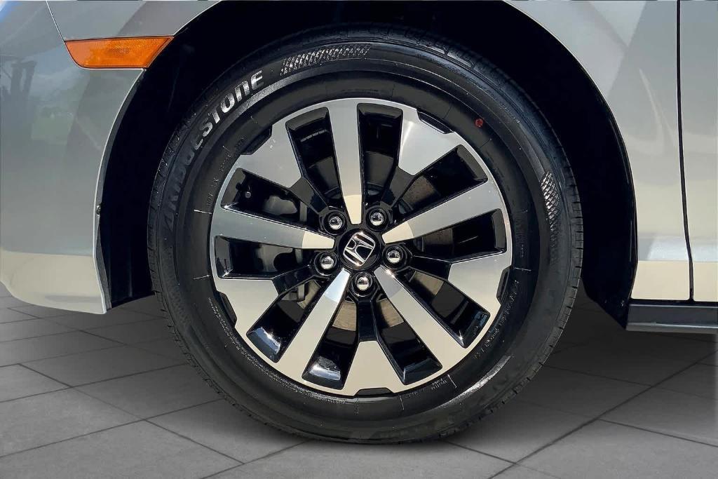 new 2025 Honda Odyssey car, priced at $43,670