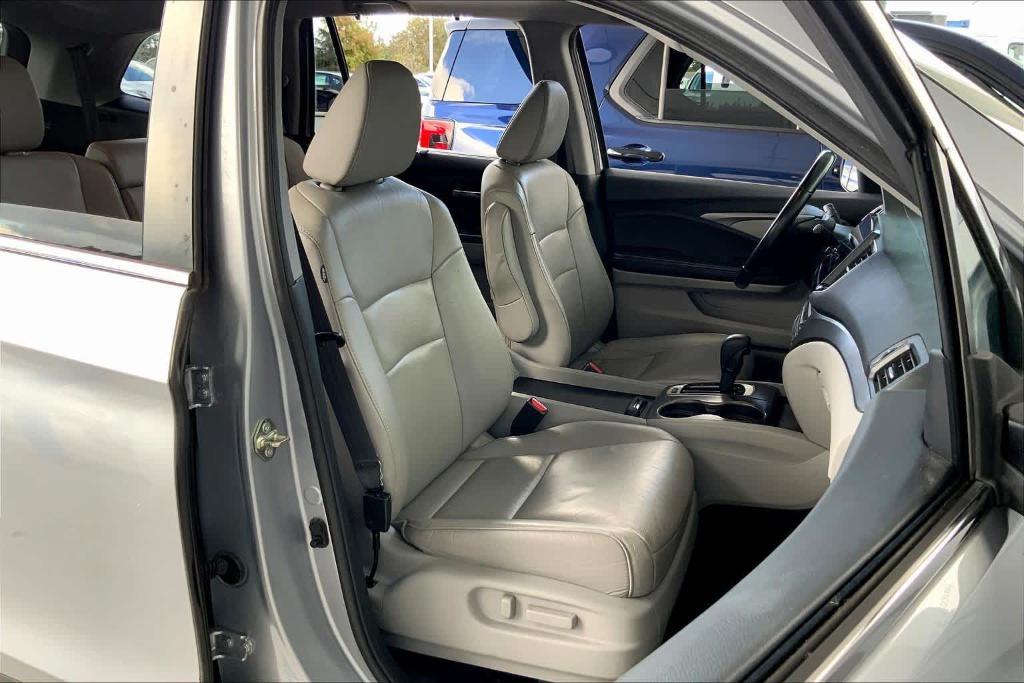 used 2020 Honda Pilot car, priced at $14,191