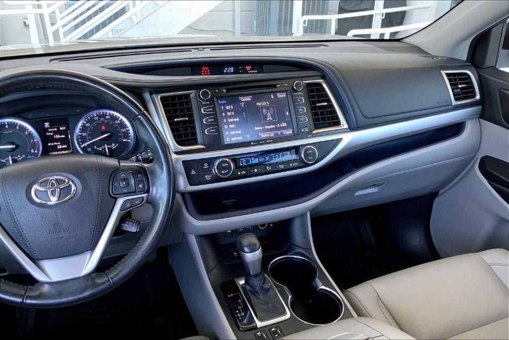used 2019 Toyota Highlander car, priced at $24,129