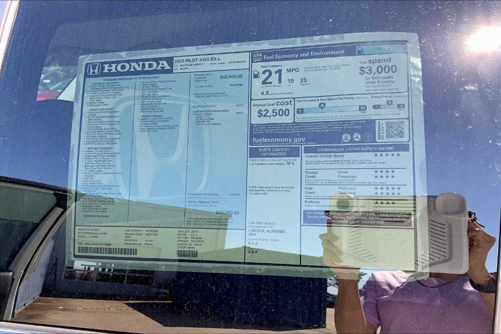 new 2025 Honda Pilot car, priced at $45,989