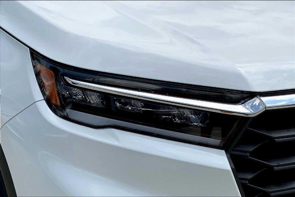 new 2025 Honda Pilot car, priced at $45,989