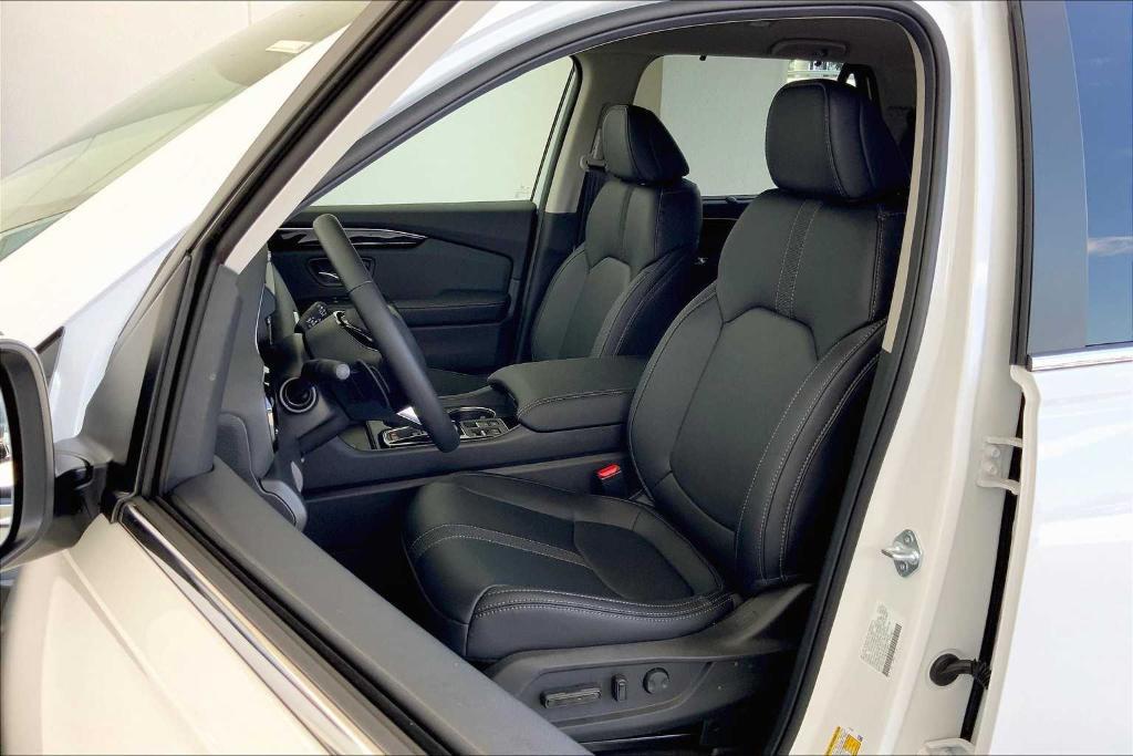 new 2025 Honda Pilot car, priced at $45,989