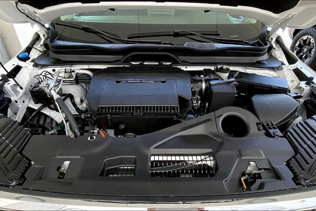 new 2025 Honda Pilot car, priced at $45,989