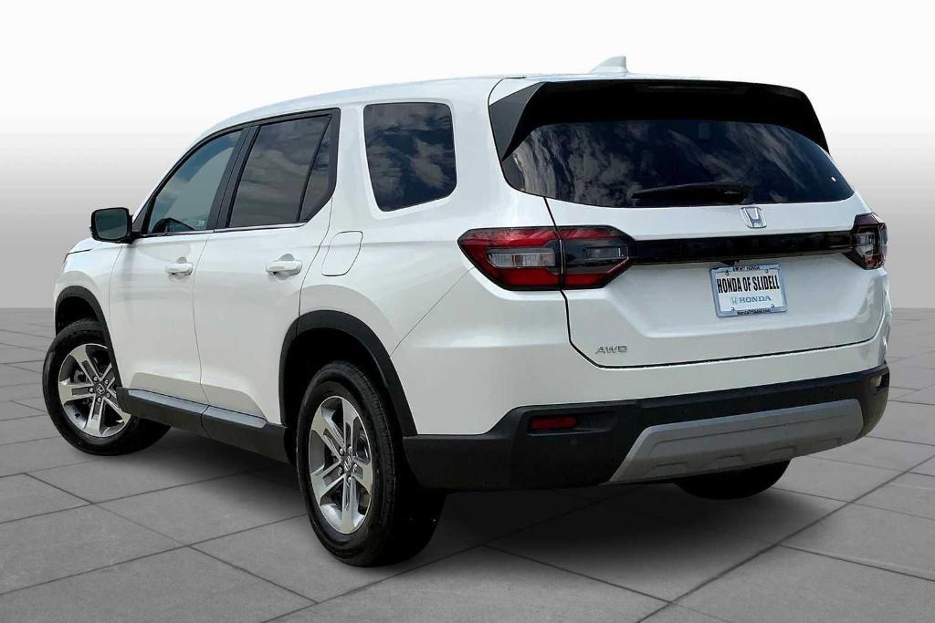 new 2025 Honda Pilot car, priced at $45,989