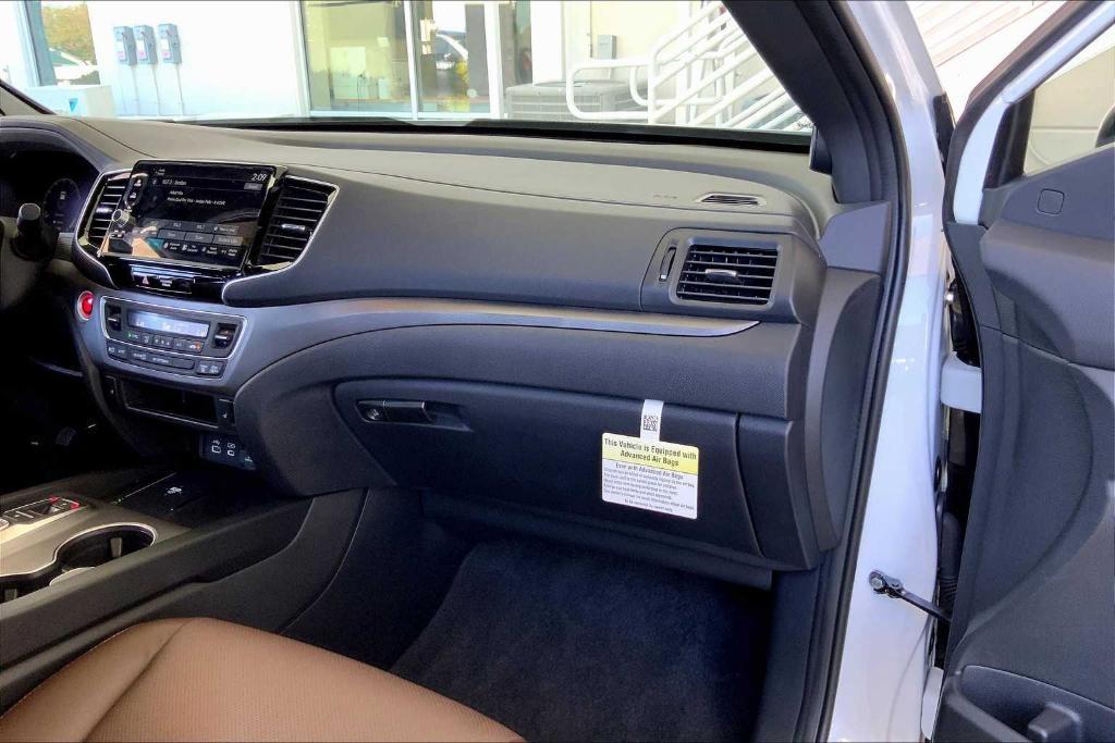 used 2025 Honda Ridgeline car, priced at $42,114