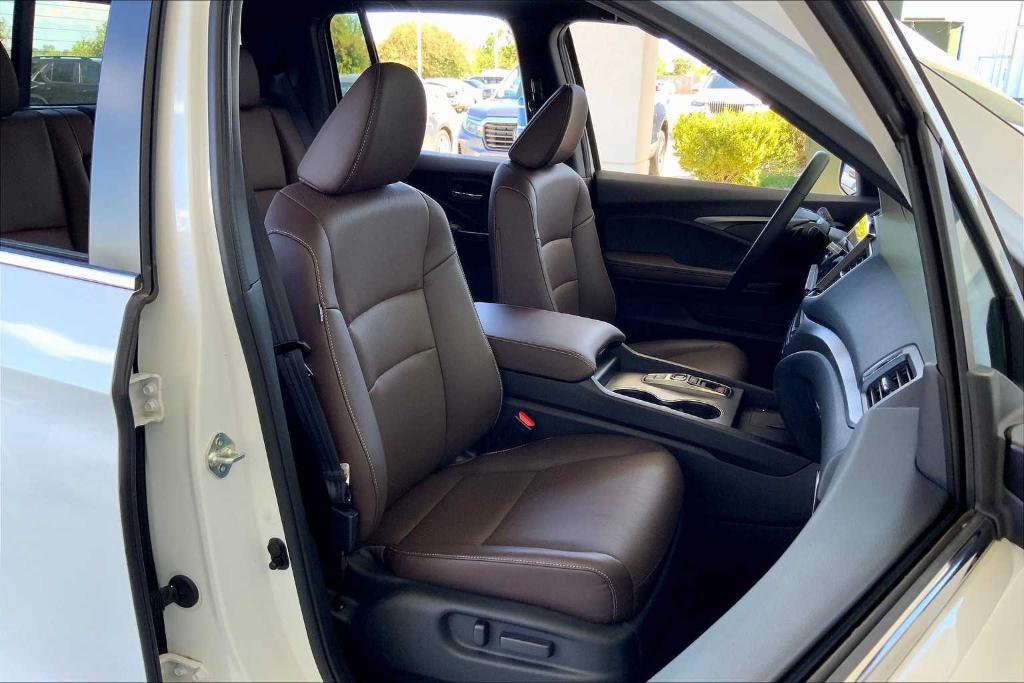 used 2025 Honda Ridgeline car, priced at $42,114