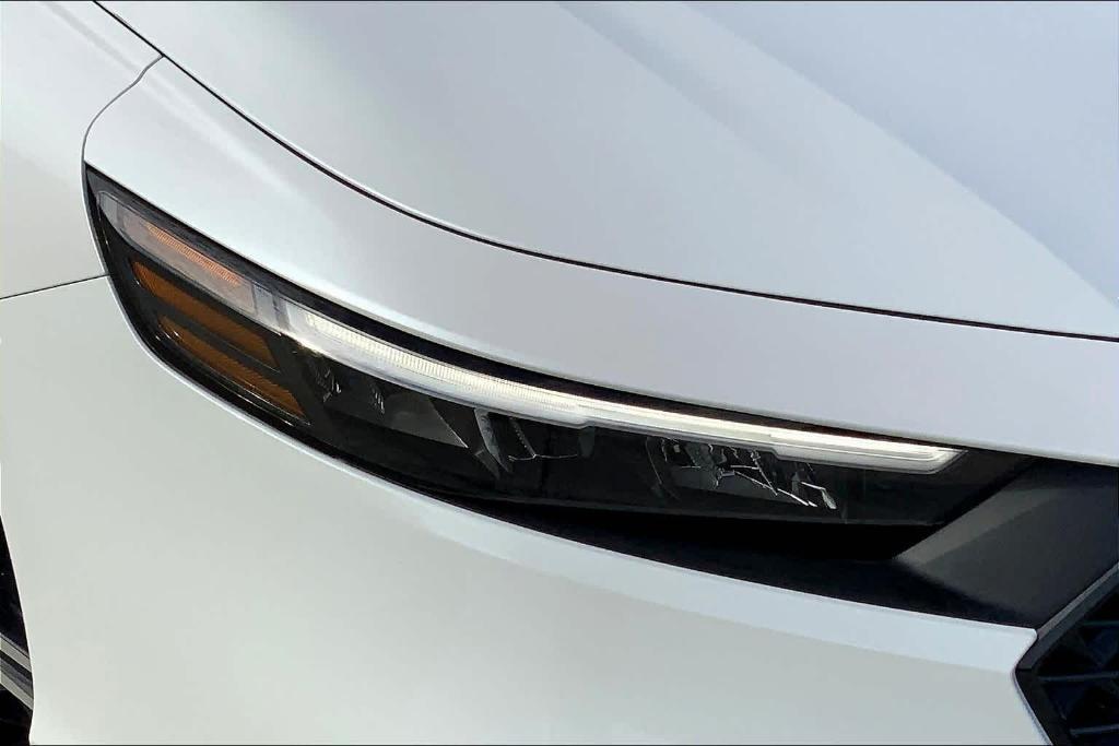 new 2025 Honda Accord Hybrid car, priced at $35,260