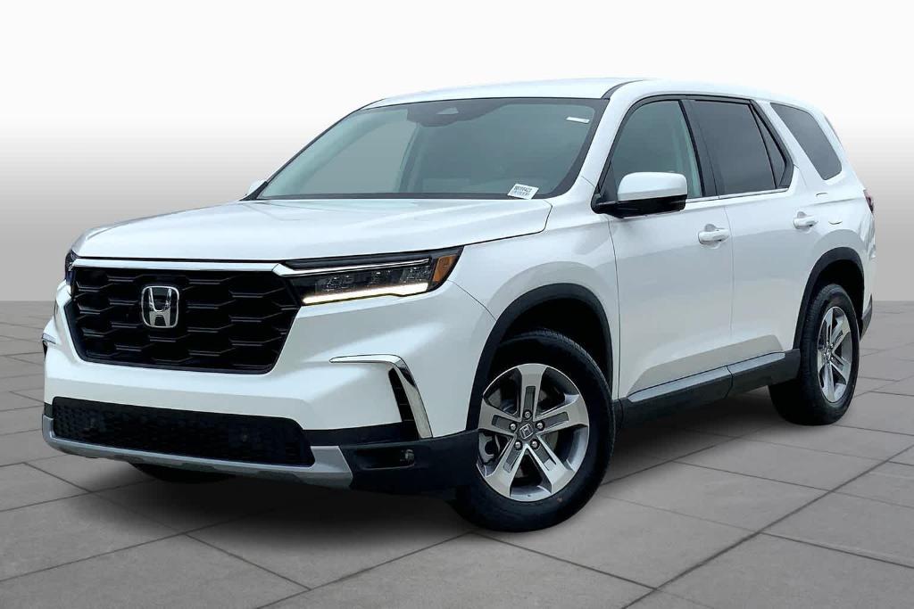 new 2025 Honda Pilot car, priced at $45,430