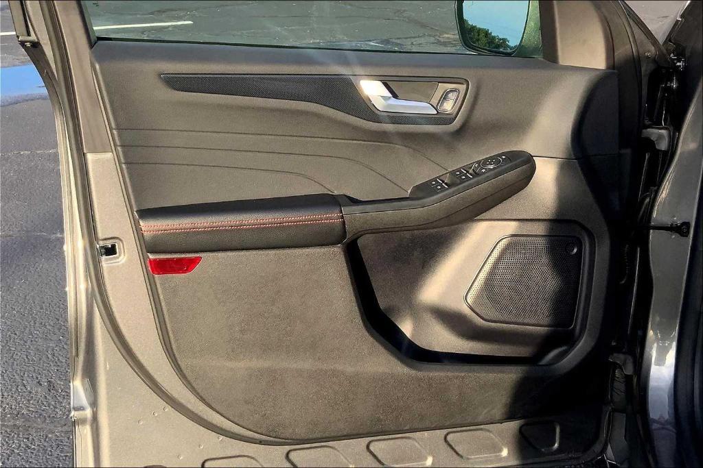 used 2023 Ford Escape car, priced at $22,071