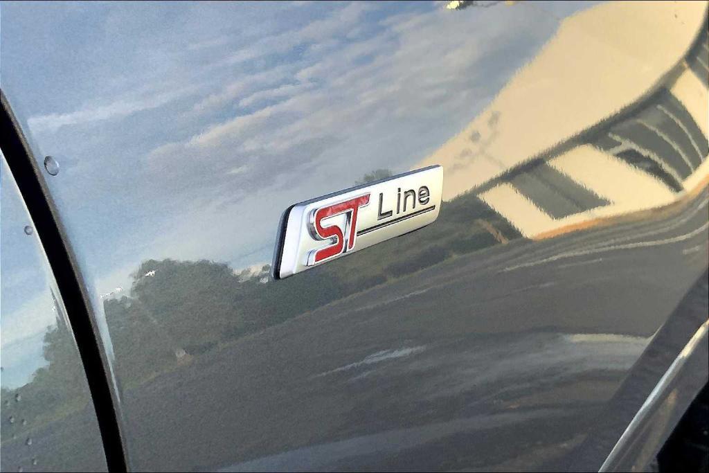 used 2023 Ford Escape car, priced at $22,071