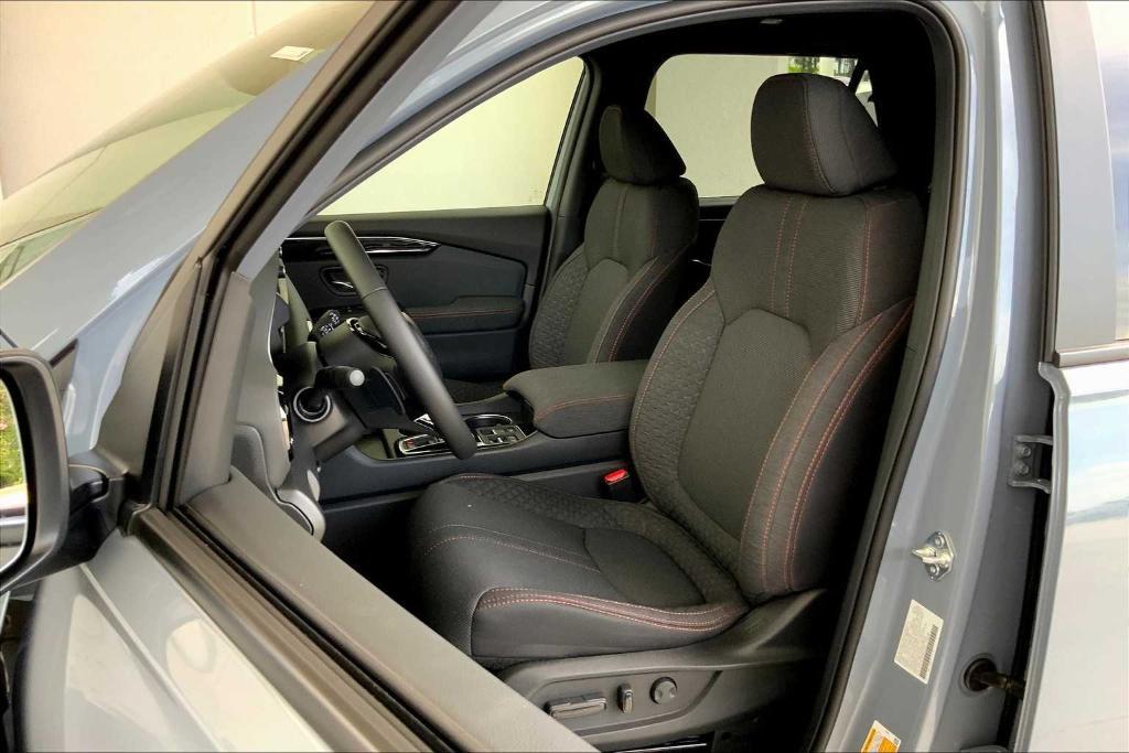 new 2025 Honda Pilot car, priced at $44,205