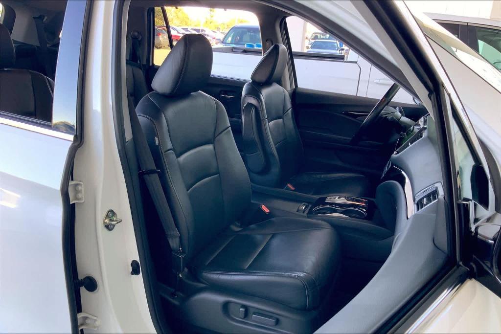 used 2020 Honda Pilot car, priced at $23,262