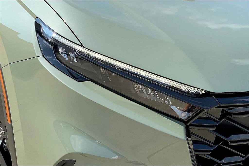 new 2026 Honda CR-V Hybrid car, priced at $38,694