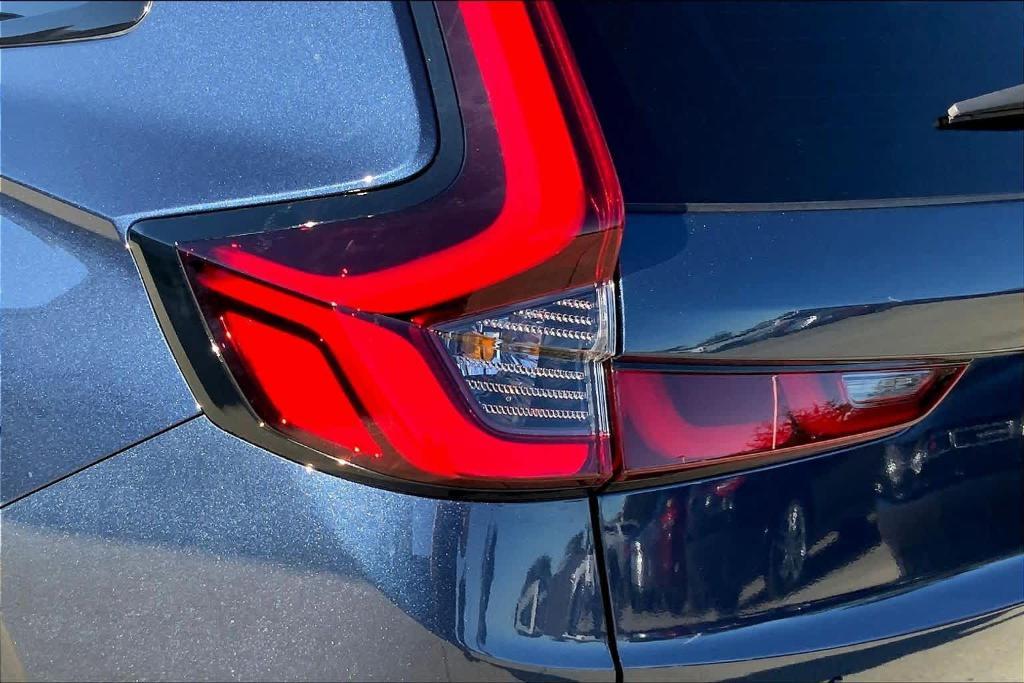 new 2026 Honda CR-V Hybrid car, priced at $43,700