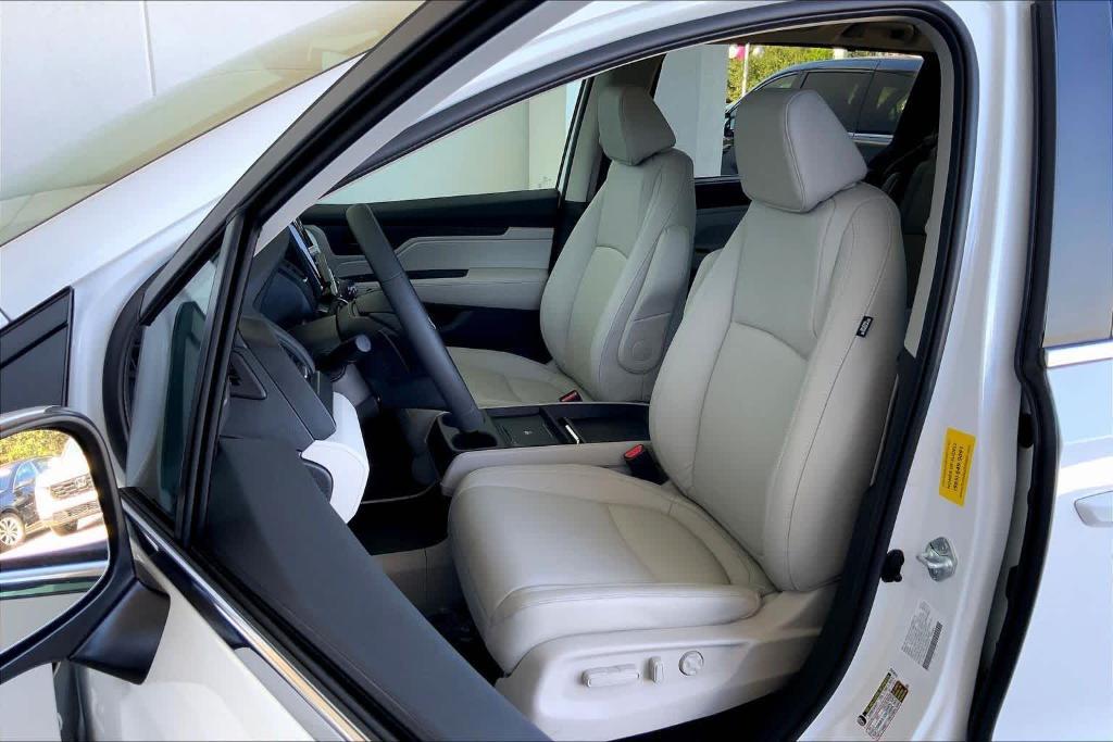 new 2026 Honda Odyssey car, priced at $44,745