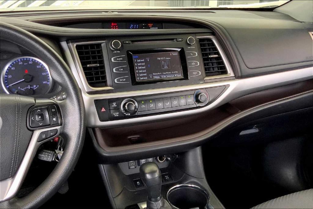 used 2019 Toyota Highlander car, priced at $18,641