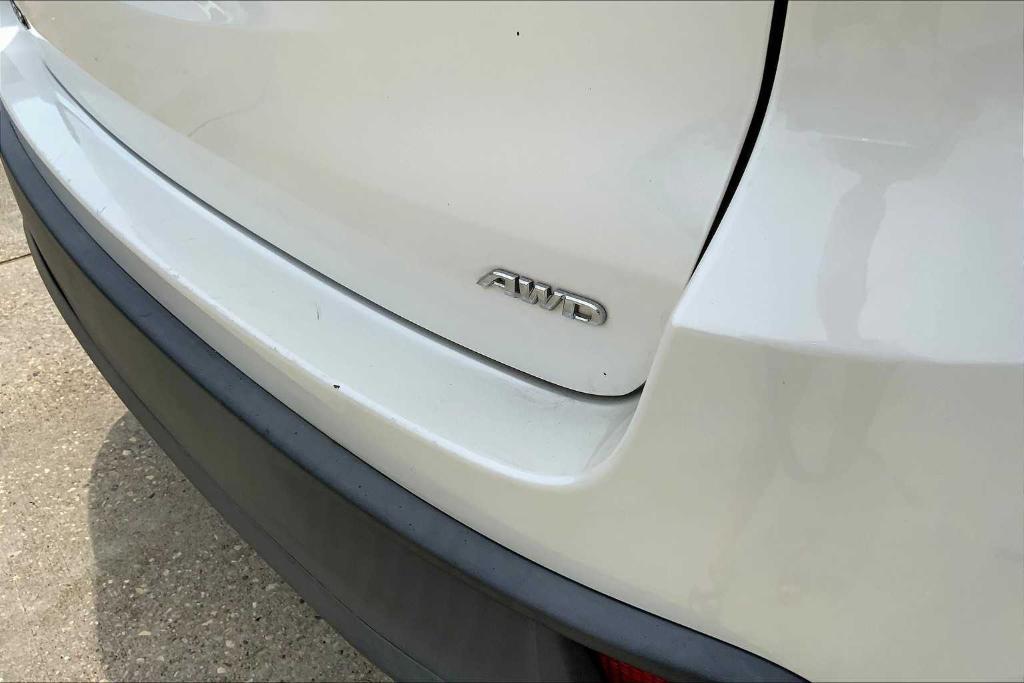 used 2019 Toyota Highlander car, priced at $18,641
