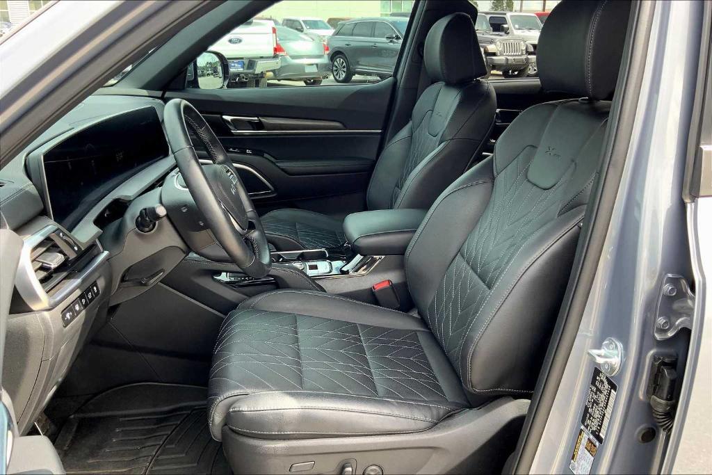 used 2024 Kia Telluride car, priced at $42,400