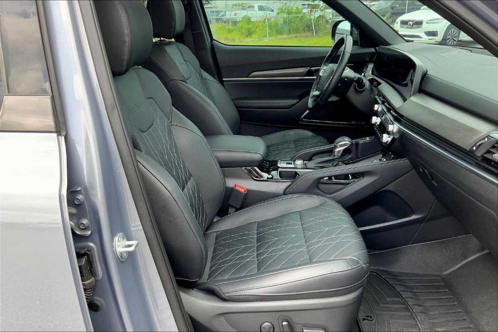 used 2024 Kia Telluride car, priced at $42,400