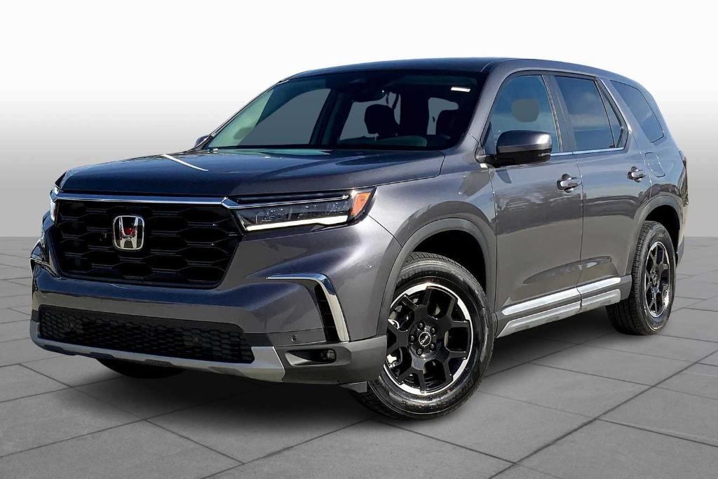 new 2025 Honda Pilot car, priced at $47,095