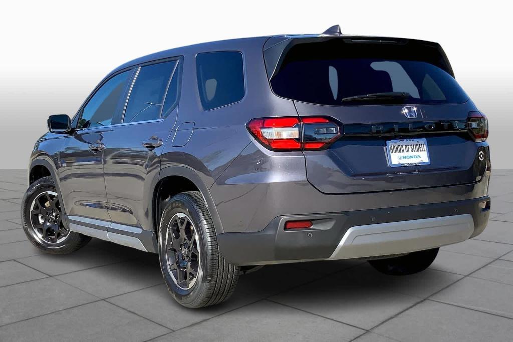 new 2025 Honda Pilot car, priced at $43,938