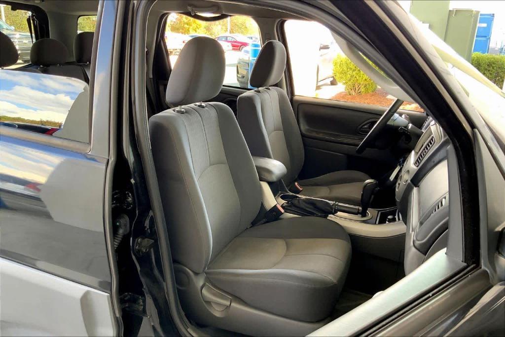 used 2006 Mazda Tribute car, priced at $3,500