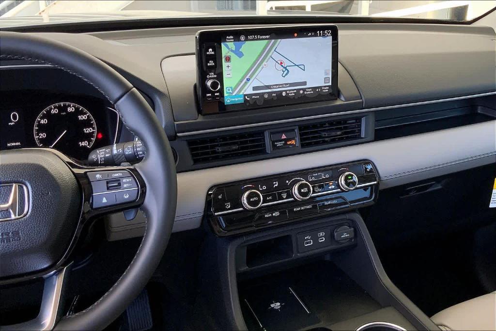 new 2025 Honda Pilot car, priced at $48,095