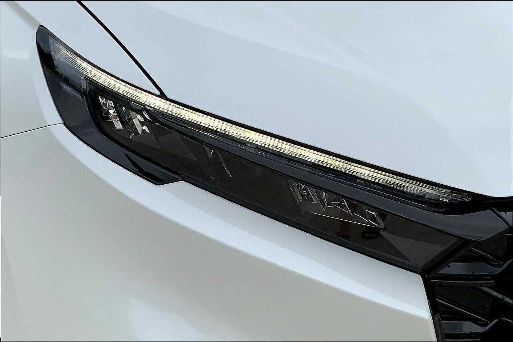 new 2026 Honda CR-V Hybrid car, priced at $40,630