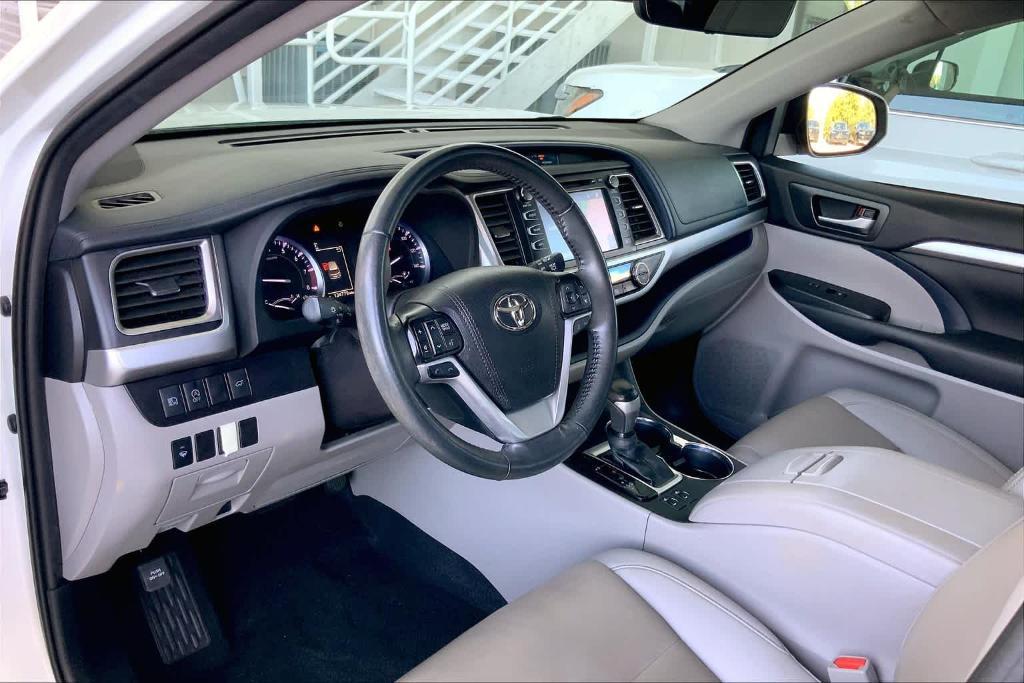 used 2019 Toyota Highlander car, priced at $22,000