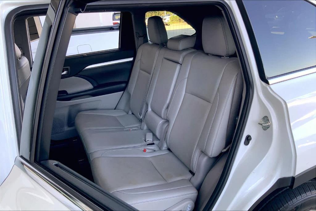 used 2019 Toyota Highlander car, priced at $22,000