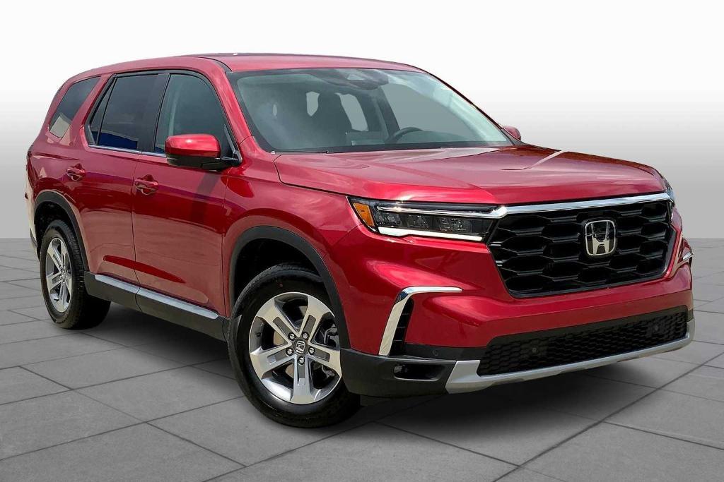 new 2025 Honda Pilot car, priced at $44,649