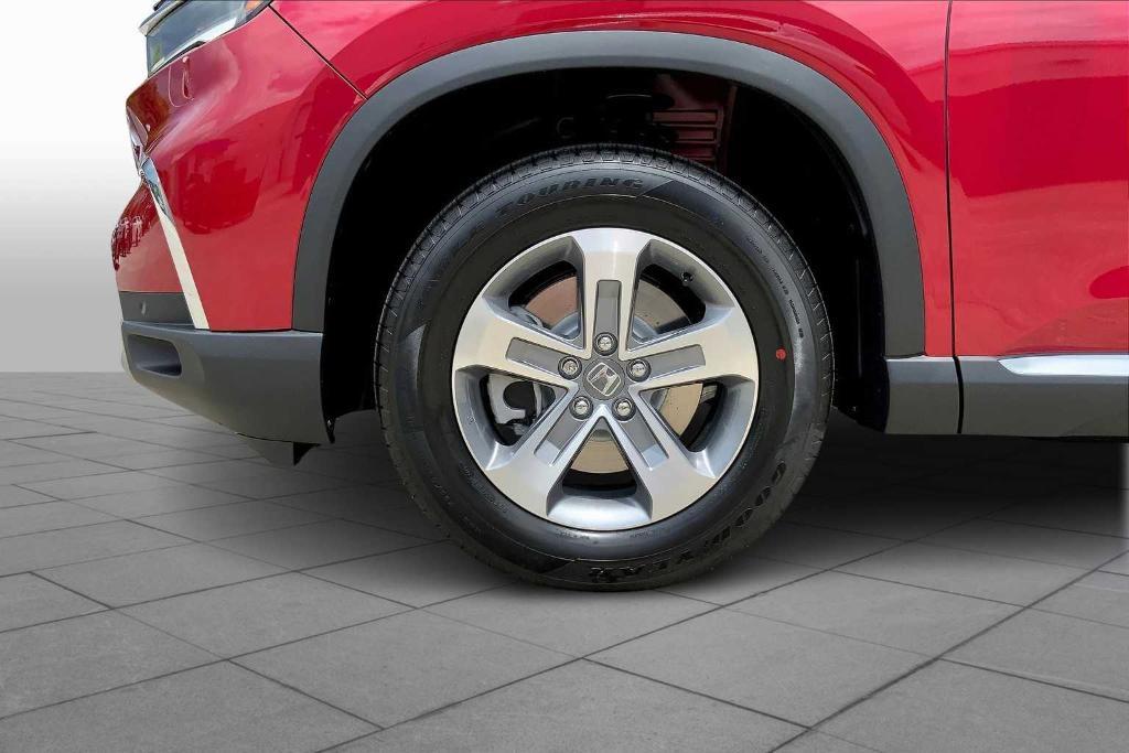 new 2025 Honda Pilot car, priced at $44,649