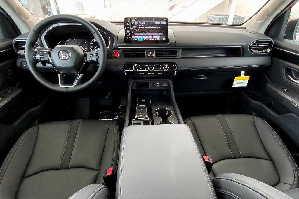 new 2025 Honda Pilot car, priced at $44,649