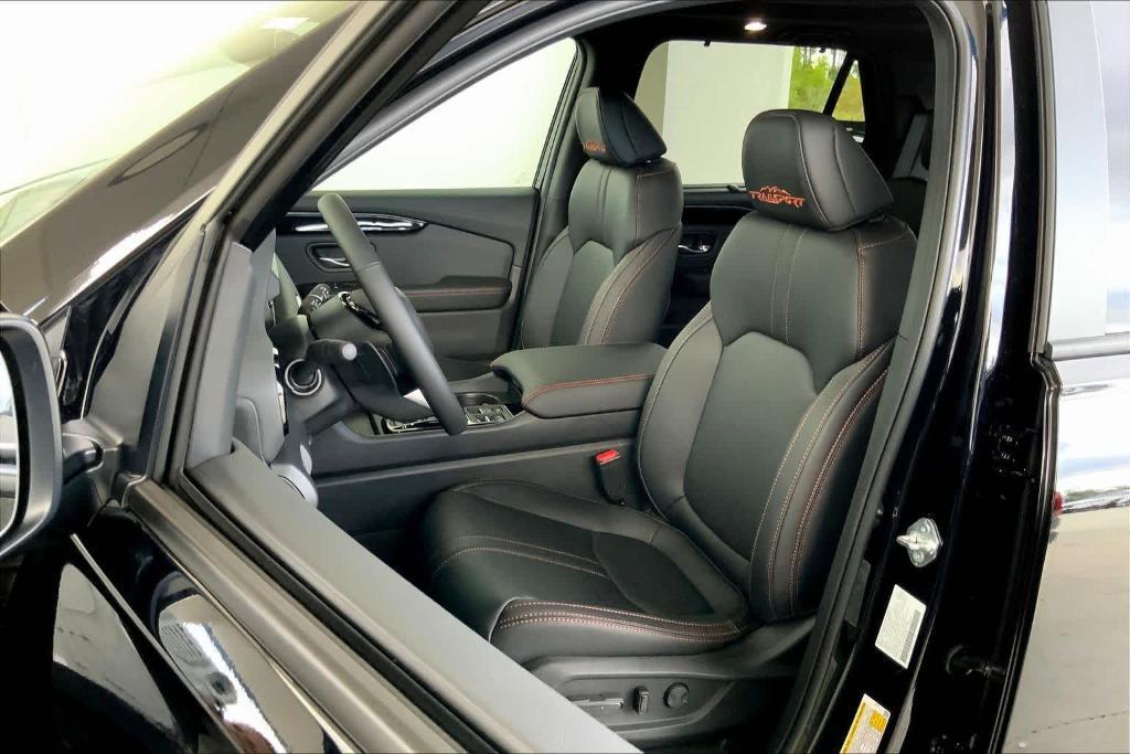 new 2025 Honda Pilot car, priced at $50,895