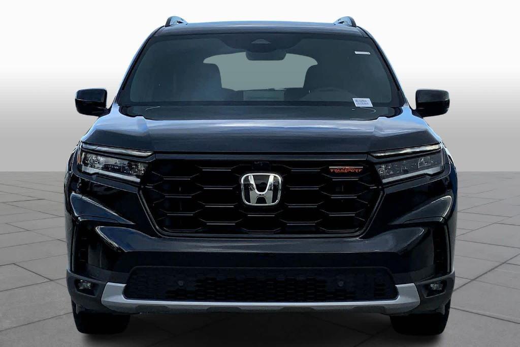 new 2025 Honda Pilot car, priced at $50,895